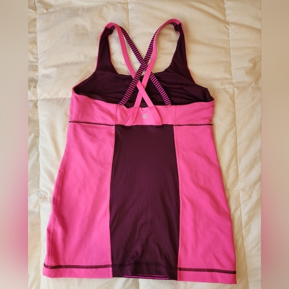 Lululemon Women's Tank - Picture 2 of 8